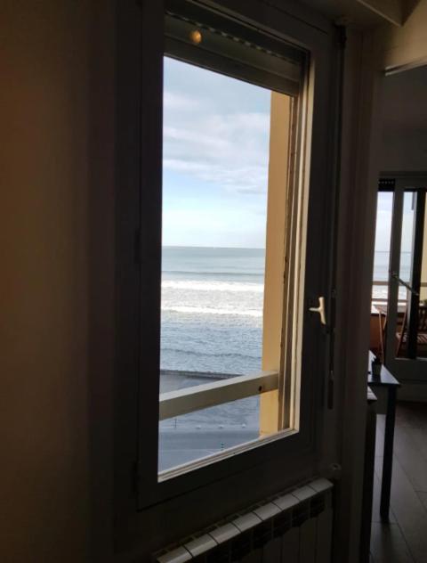 Splendide T2 Face A La Mer, Terrasse, Wifi Hendaye Exterior photo
